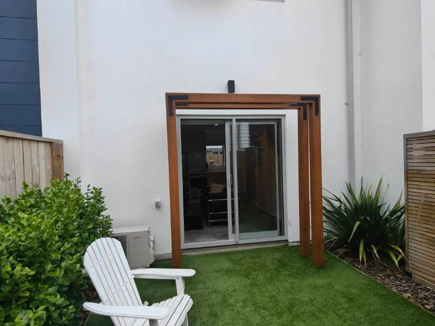 Stylish Townhouse In City Centre كريستتشيرش شقة