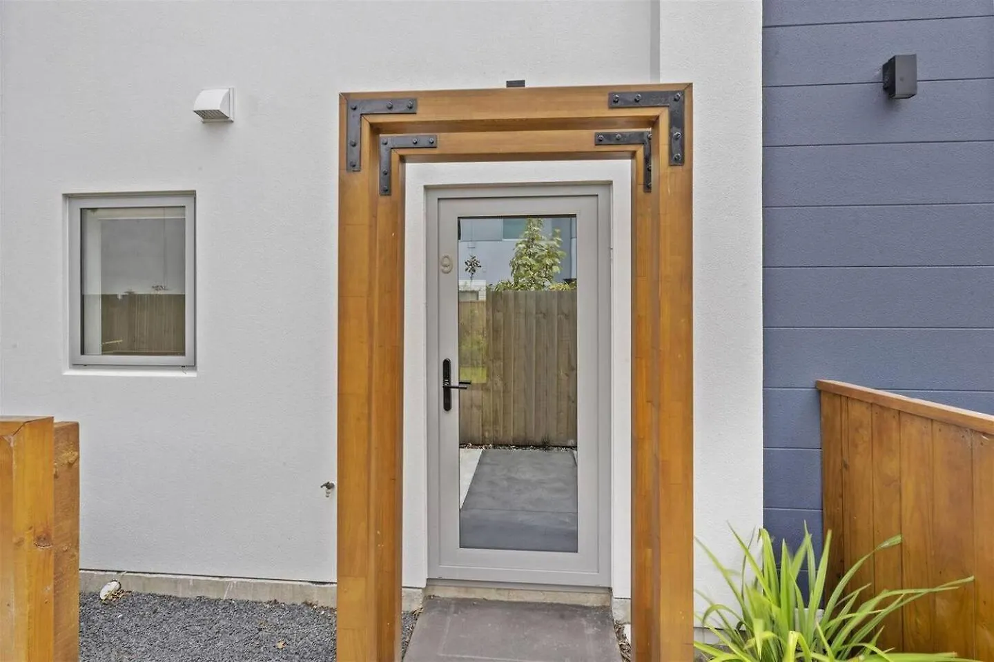 Stylish Townhouse In City Centre Christchurch